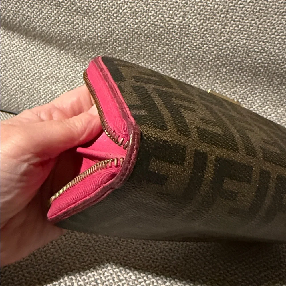 Fendi Logo Authentic Zippy Zucca Spalmati Wallet Pink